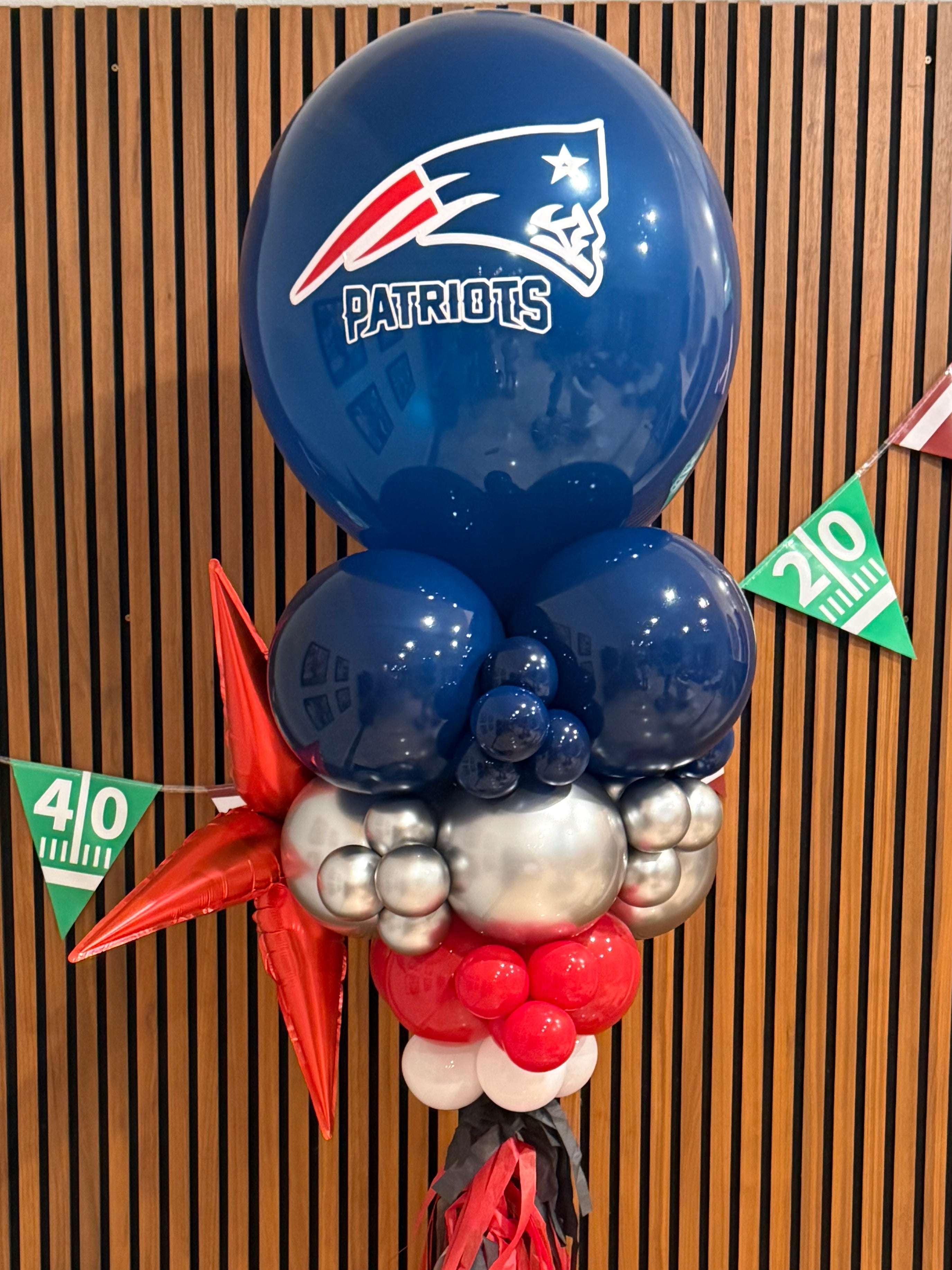 Tassell Tower w/ Starbursts  (6ft)